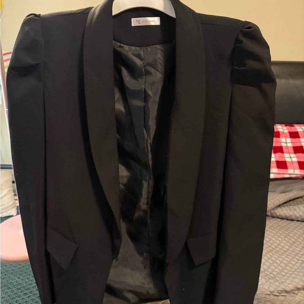 Elegant Black Women's Blazer